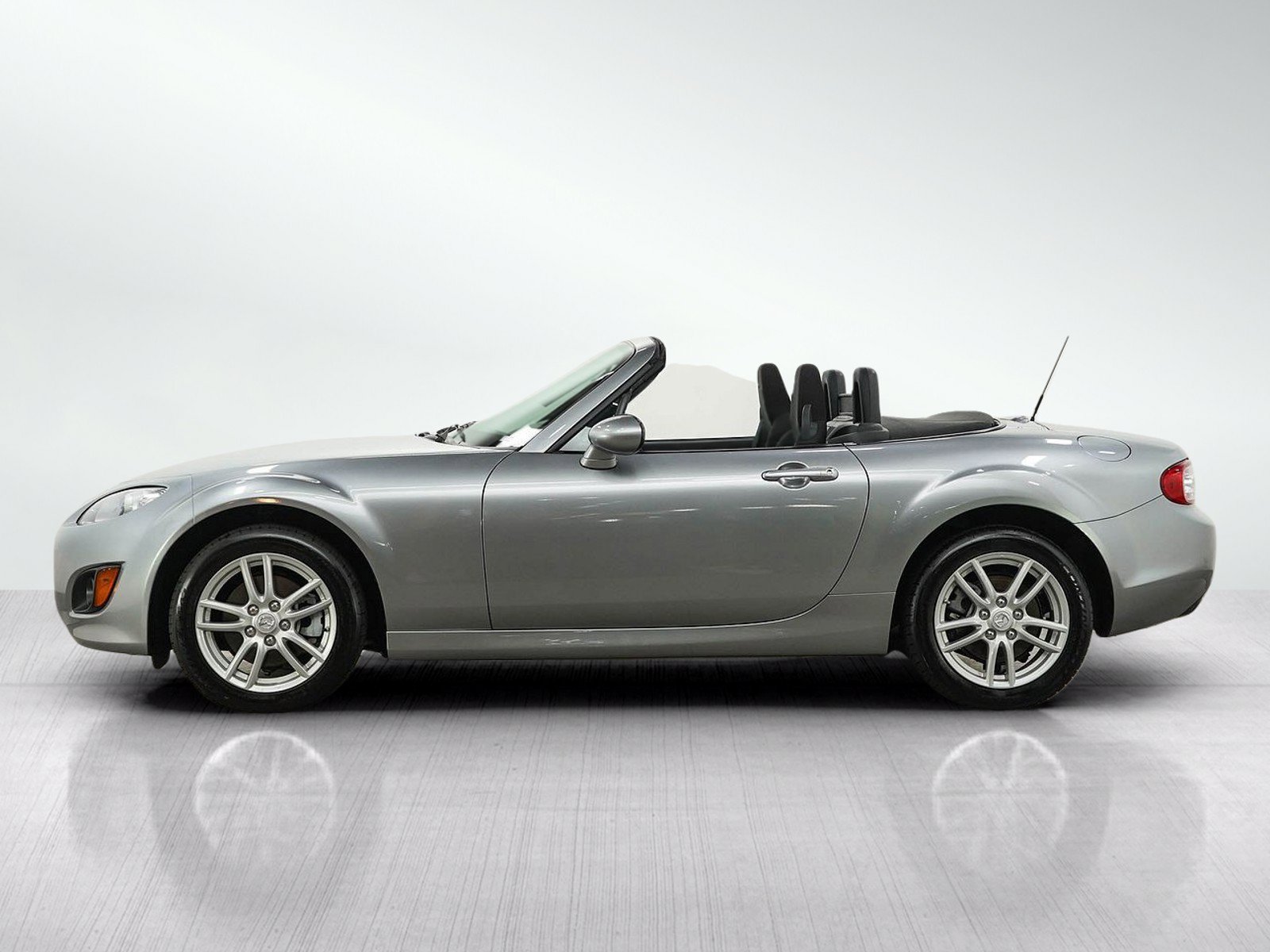 Used 2011 MAZDA MX-5 Miata Sport RWD image 3
