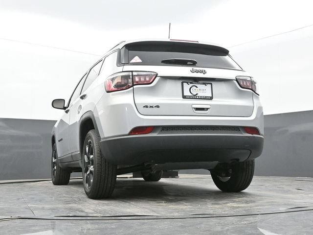New 2025 Jeep Compass Latitude w/ Convenience Group AWD/4WD image 58