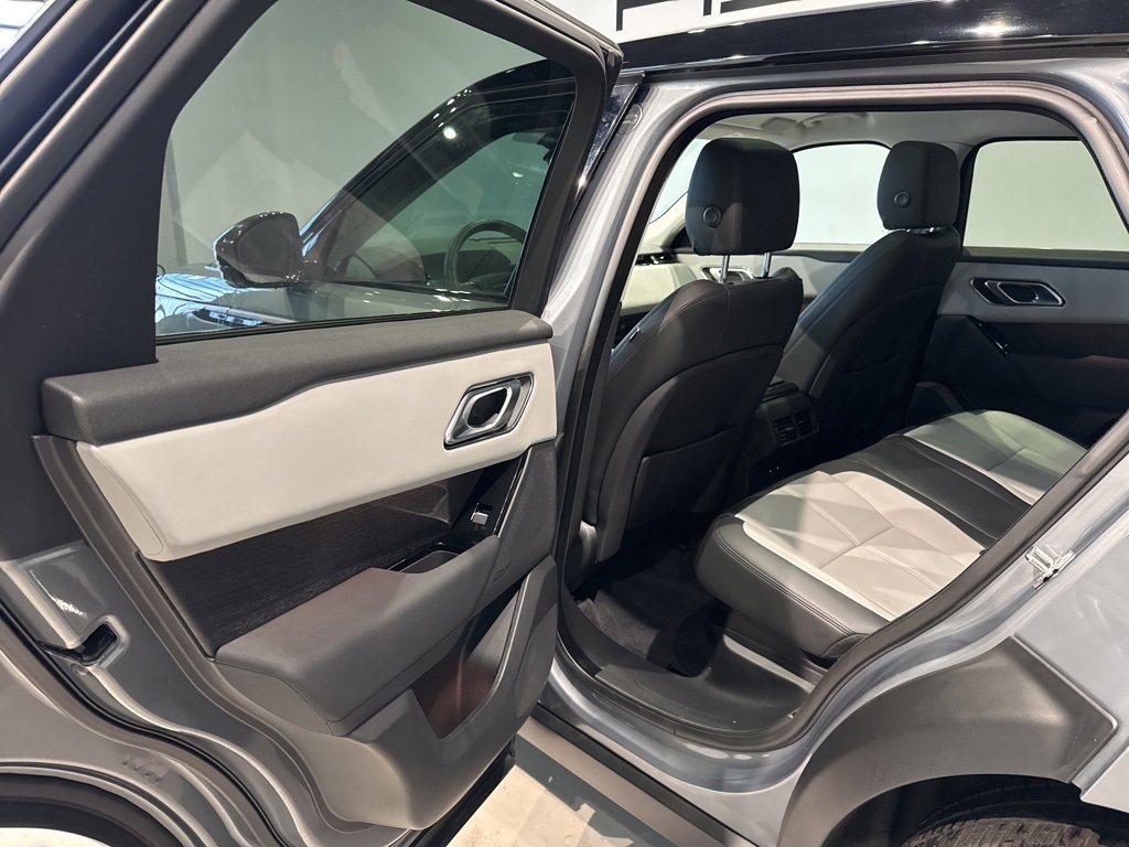 Used 2025 Land Rover Range Rover Velar Dynamic SE image 26