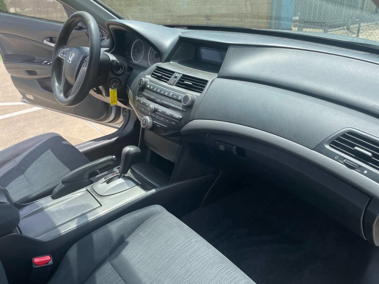 Used 2012 Honda Accord LX image 21