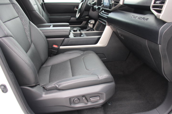 Used 2023 Toyota Tundra SR5 w/ SR5 Premium Package AWD/4WD image 20