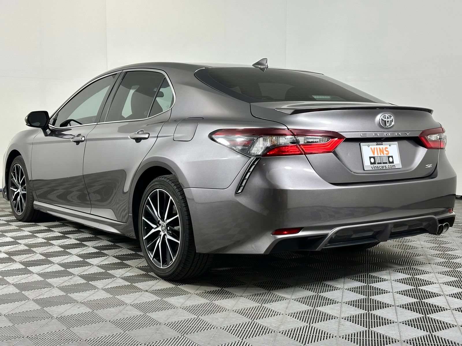 Used 2023 Toyota Camry SE FWD image 25