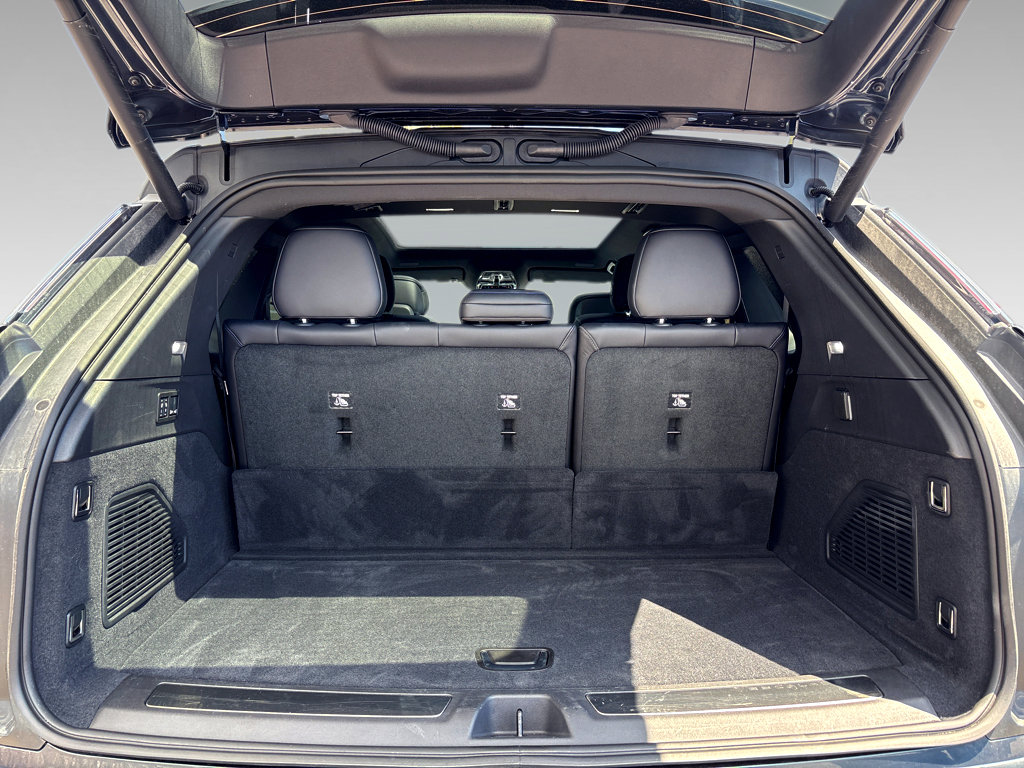 New 2025 Cadillac Escalade IQ Sport 1 w/ LPO, ONYX Package image 21