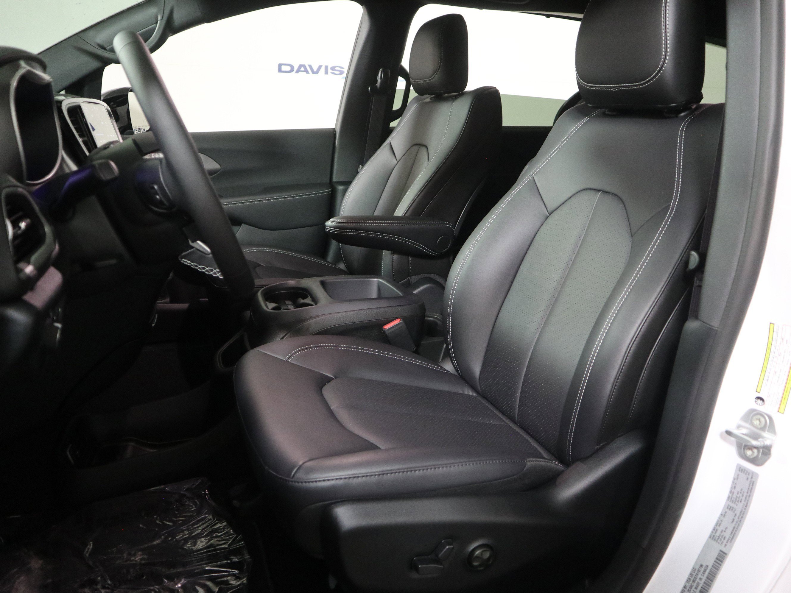 New 2026 Chrysler Pacifica Select image 23