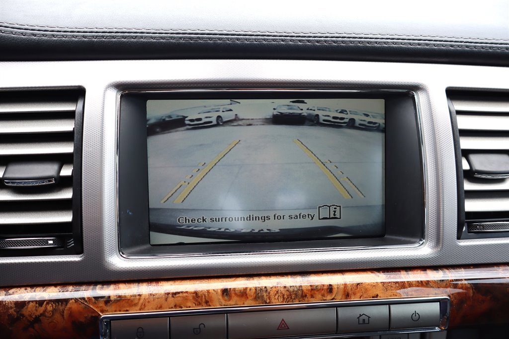Used 2011 Jaguar XF Premium RWD image 25
