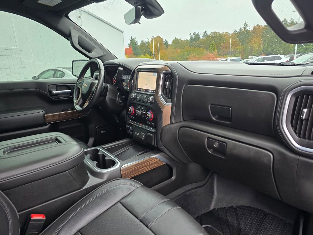 Used 2021 Chevrolet Silverado 1500 High Country w/ Technology Package image 45