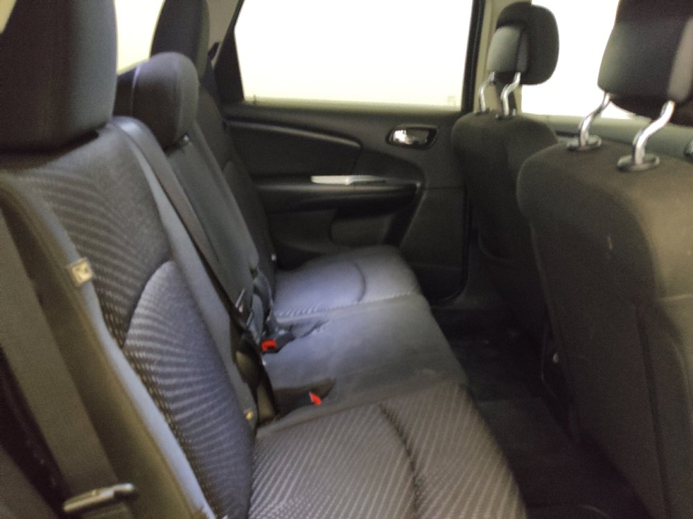 Used 2017 Dodge Journey SXT FWD image 19