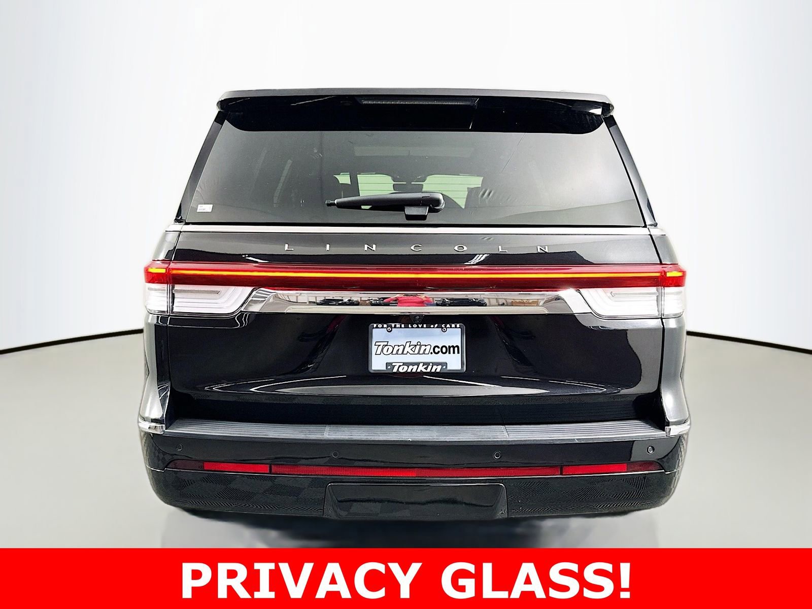 Used 2023 Lincoln Navigator Reserve AWD/4WD image 6