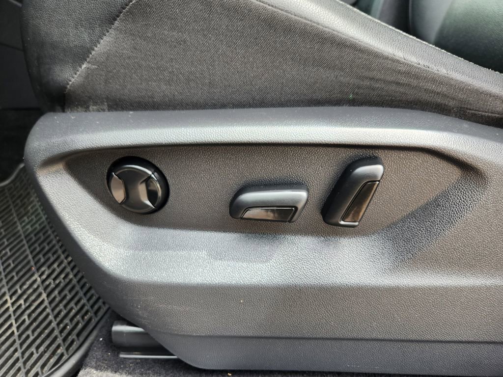 Used 2019 Volkswagen Tiguan S AWD/4WD image 22