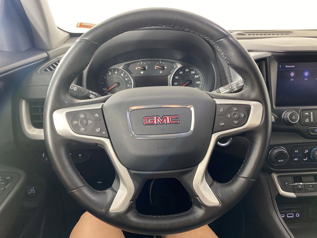 Used 2023 GMC Terrain SLT image 28