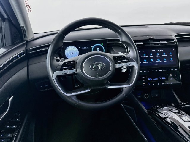 Used 2023 Hyundai Tucson Limited AWD/4WD image 3