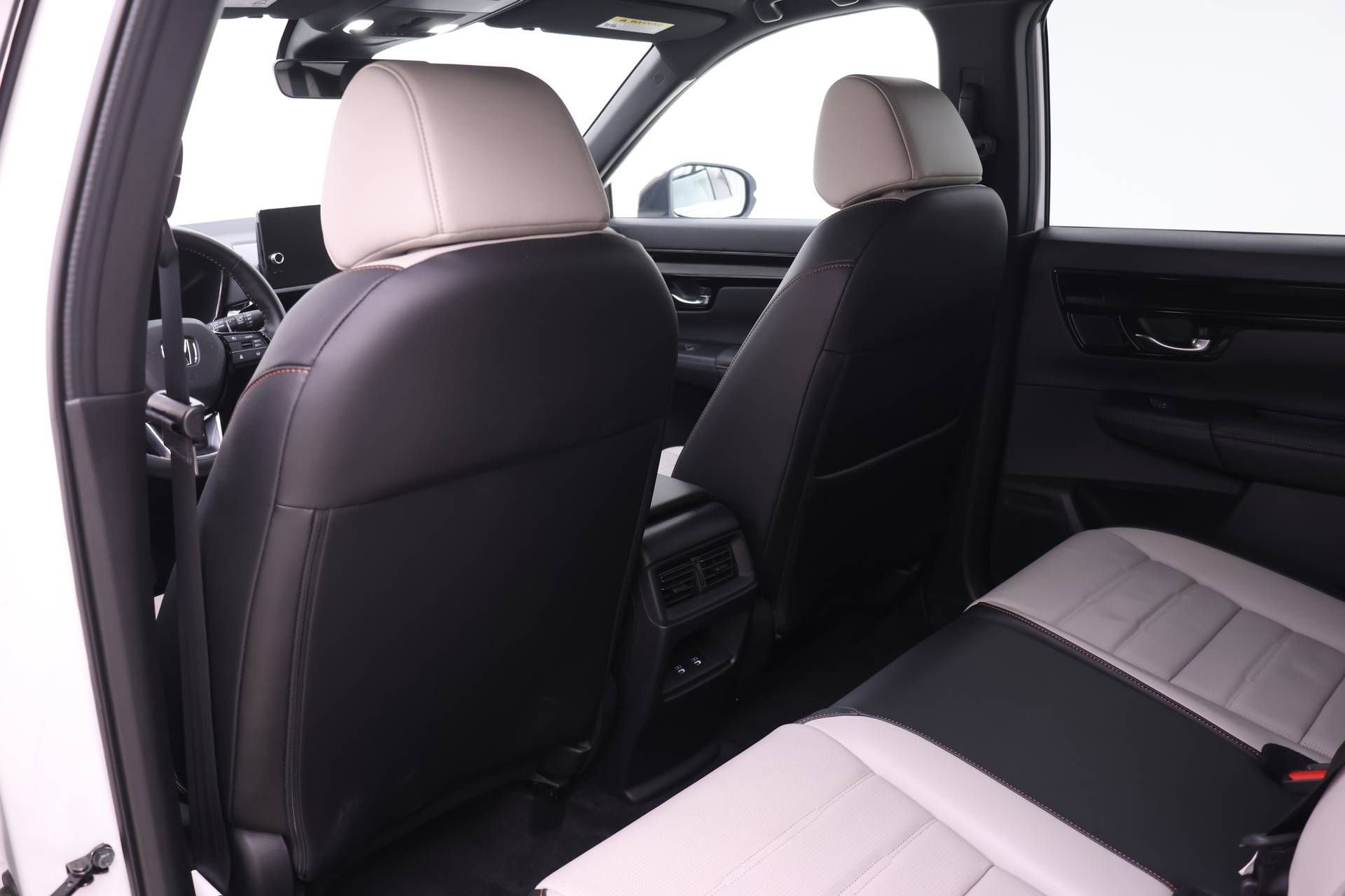 Certified 2025 Honda CR-V Sport Touring image 11