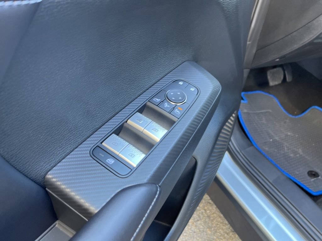 New 2025 Mitsubishi Outlander SE image 32