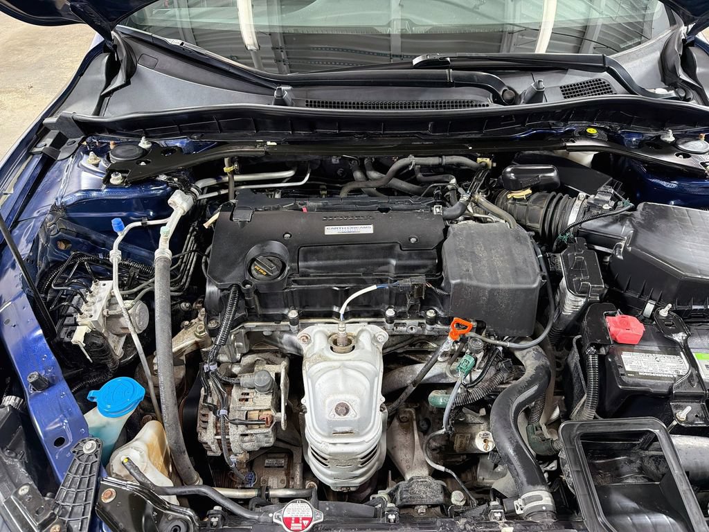 Used 2016 Honda Accord Sport image 28