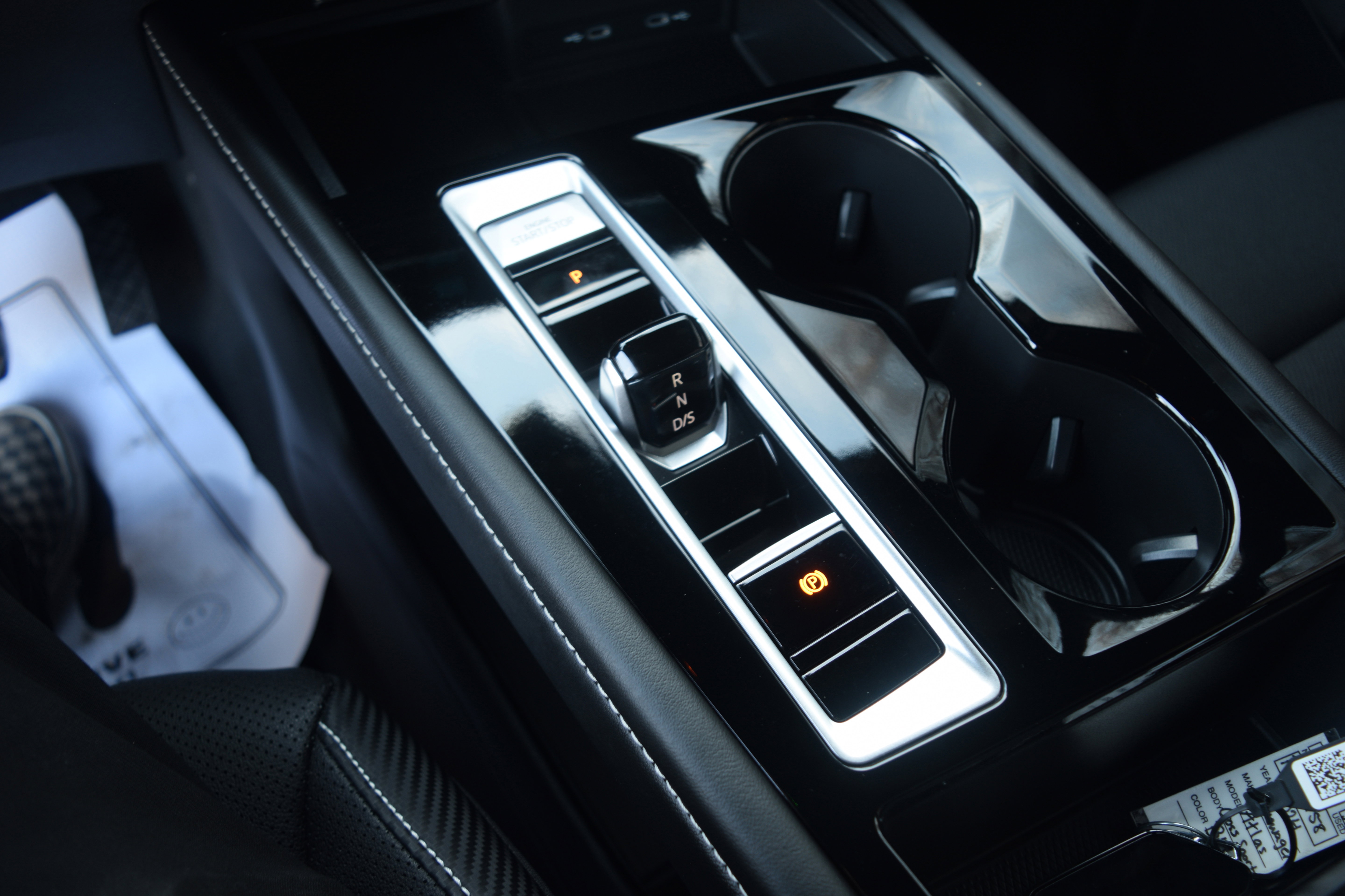 Used 2024 Volkswagen Atlas Cross Sport SE image 11