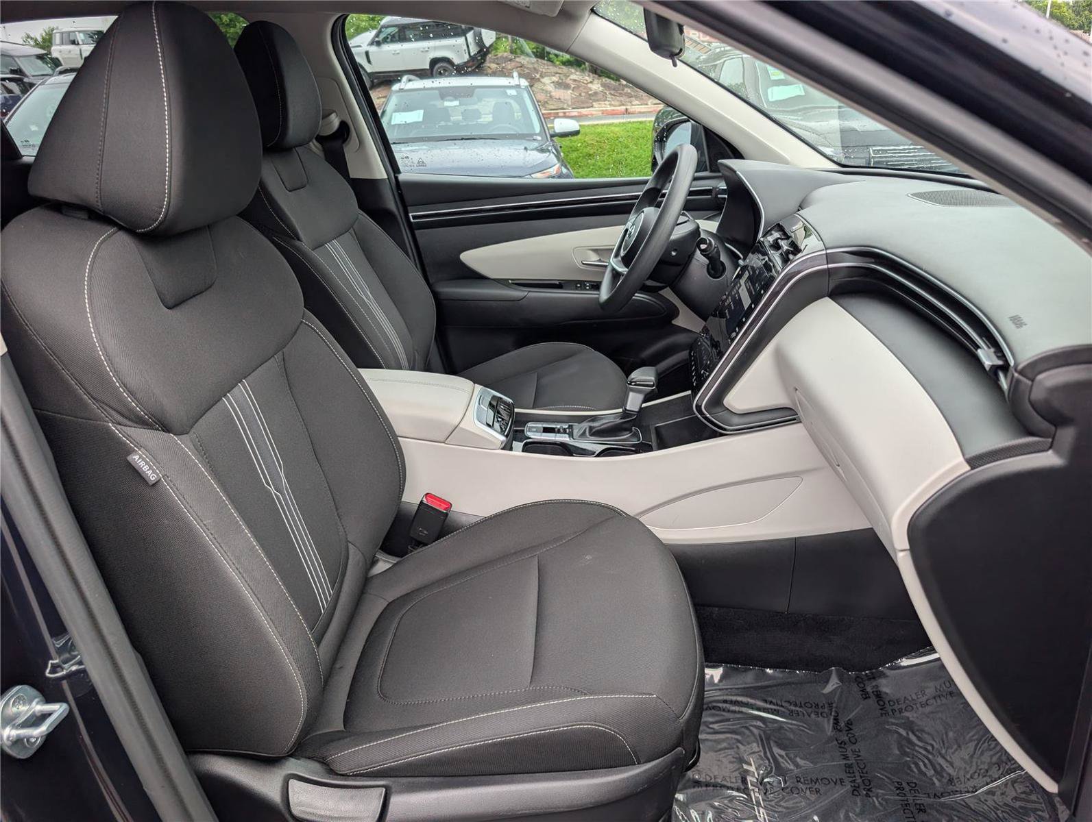 Used 2024 Hyundai Tucson SEL FWD image 11