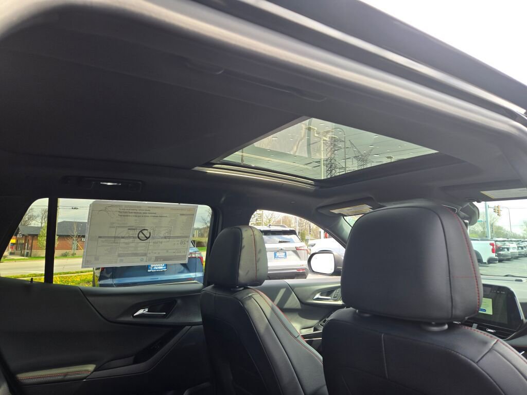 New 2026 Chevrolet Equinox RS w/ Safety and Technology Package AWD/4WD image 8