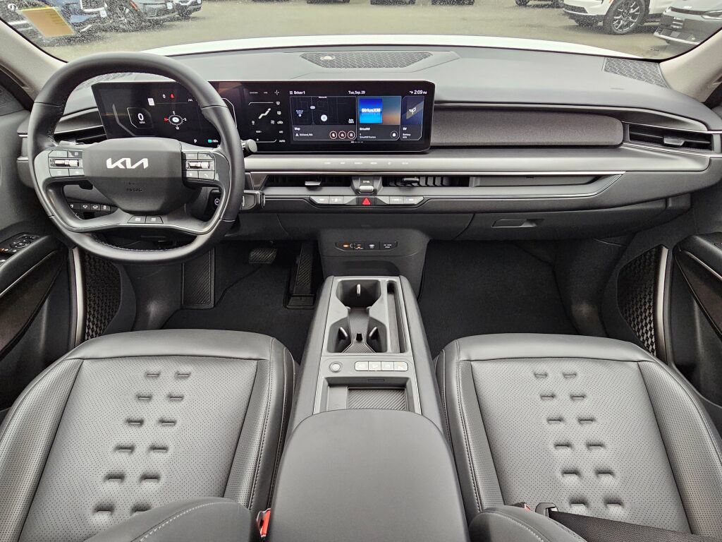 Certified 2024 Kia EV9 Wind AWD/4WD image 9