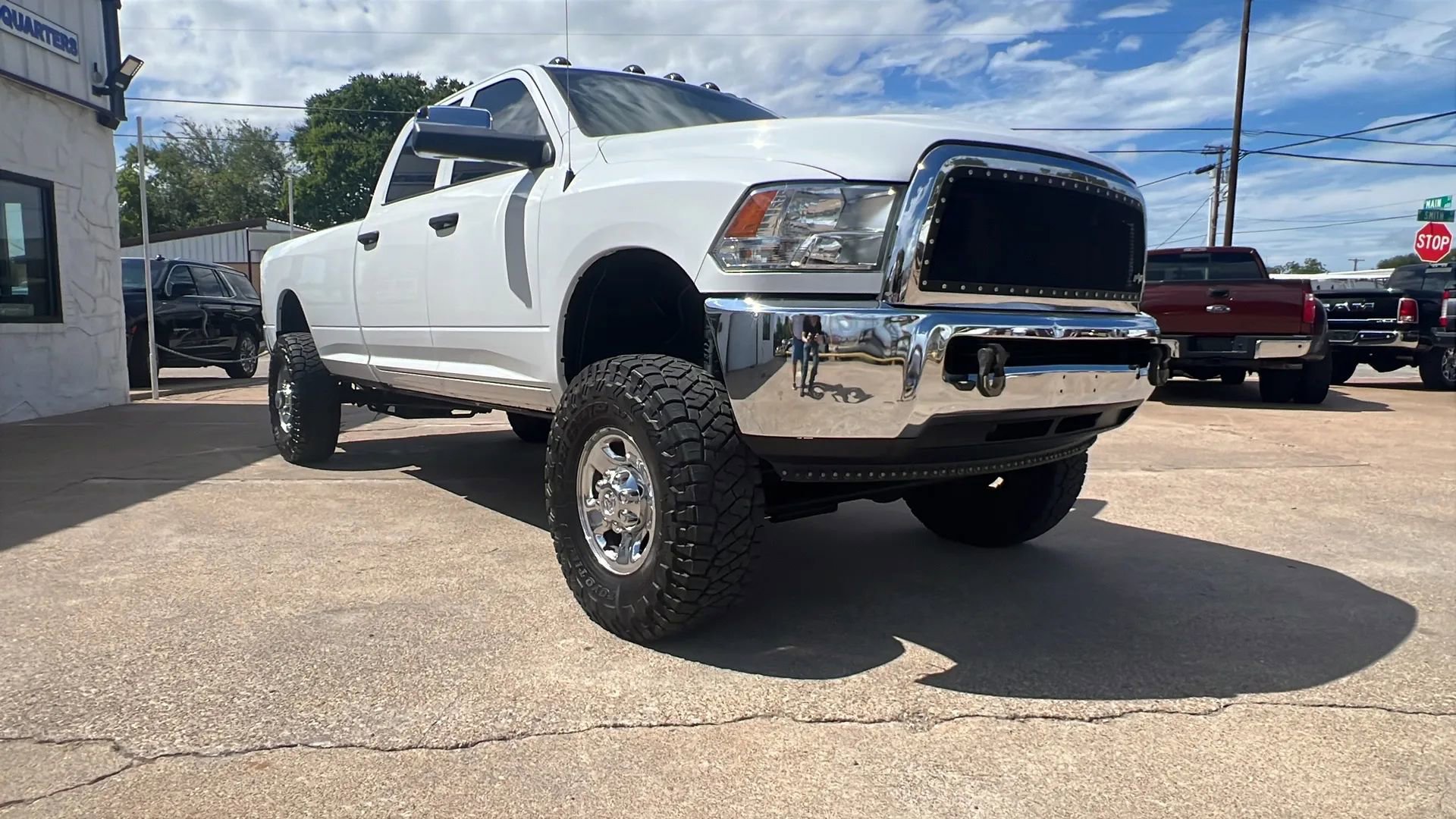 Used 2018 RAM 3500 Tradesman w/ Chrome Appearance Group AWD/4WD image 4