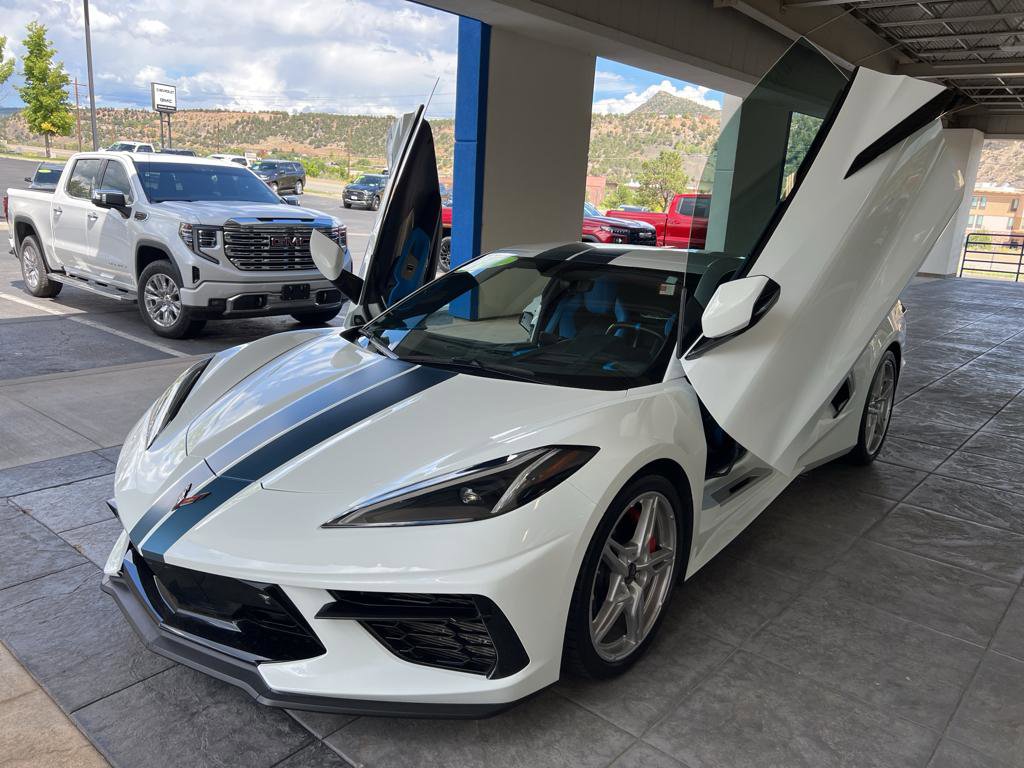 Used 2023 Chevrolet Corvette Stingray Premium Conv w/ Z51 Performance Package image 9