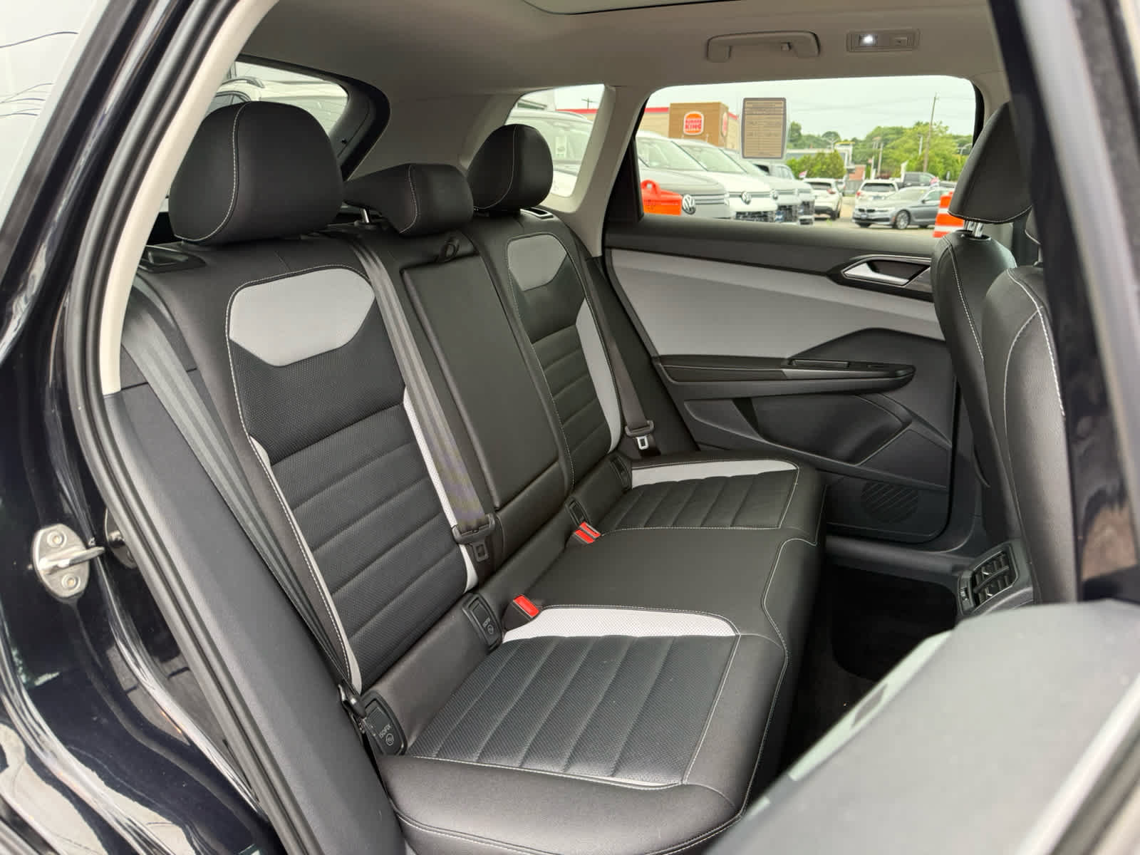 Certified 2024 Volkswagen Taos SEL AWD/4WD image 12
