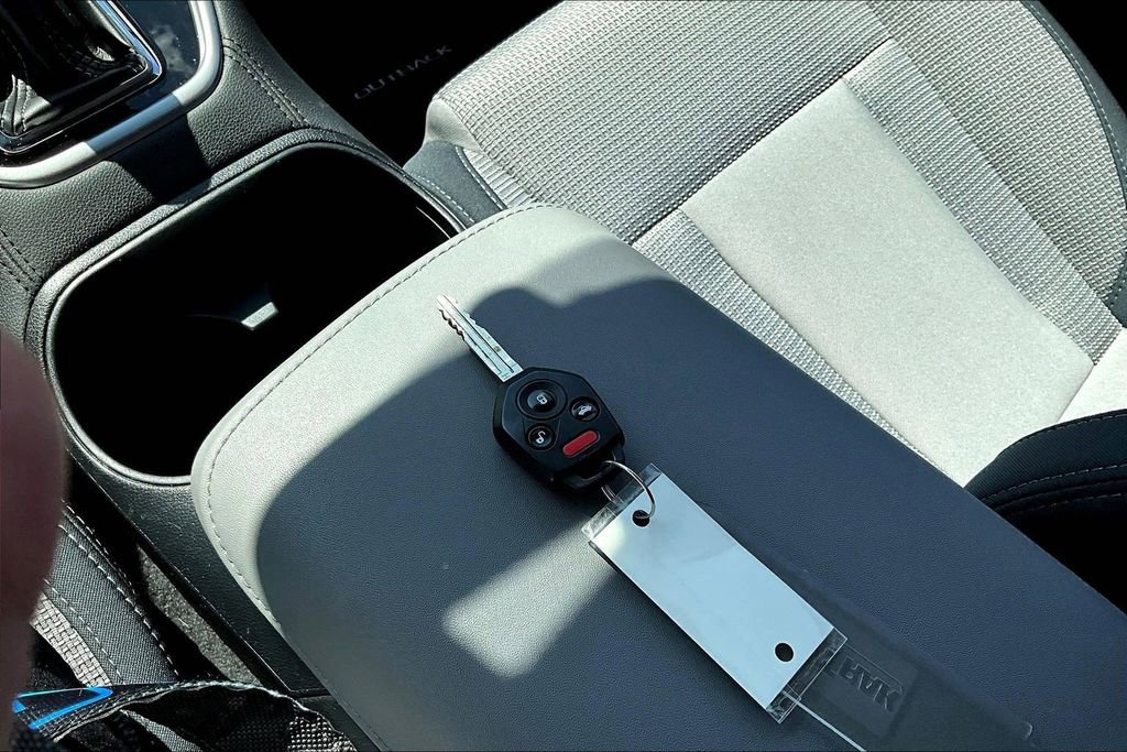 Used 2025 Subaru Outback Premium w/ Popular Package #1A image 33