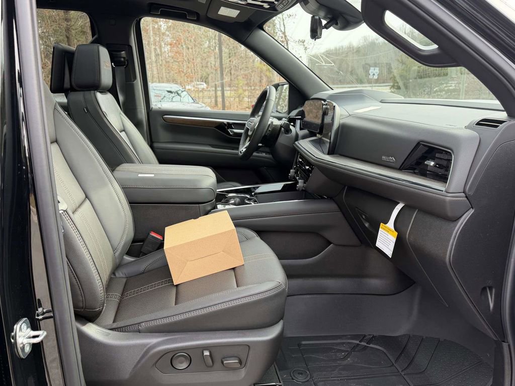 New 2026 Chevrolet Tahoe High Country image 12