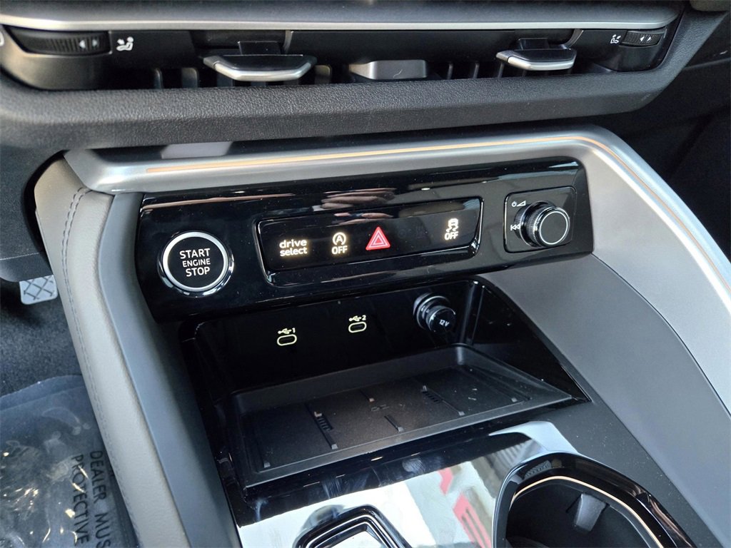 New 2025 Audi Q5 Premium image 22