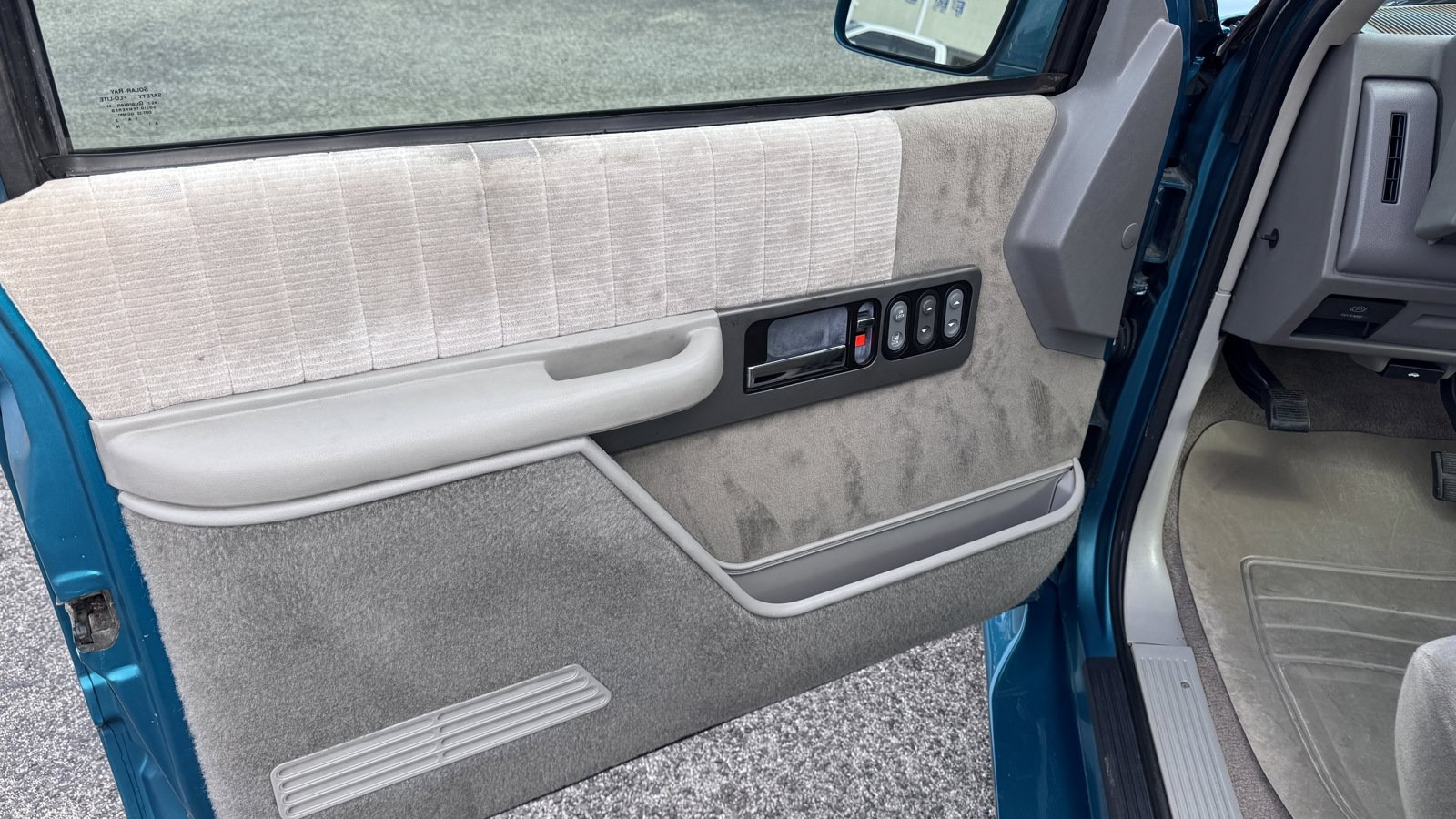 Used 1994 Chevrolet Silverado 1500 2WD Regular Cab image 10