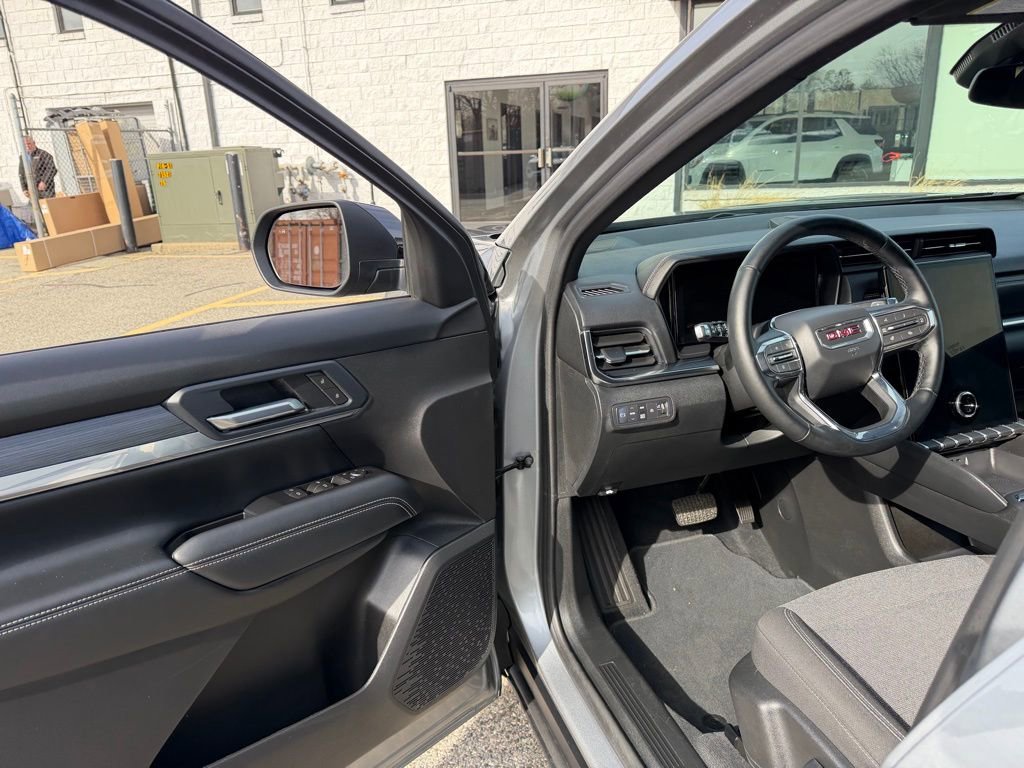 Used 2026 GMC Terrain Elevation image 15