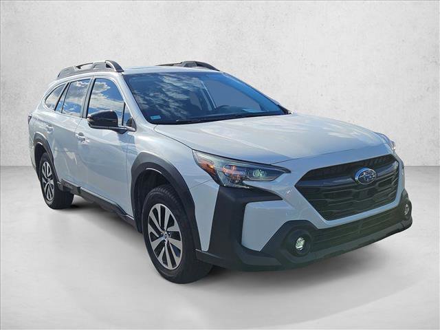 Used 2024 Subaru Outback Premium image 3