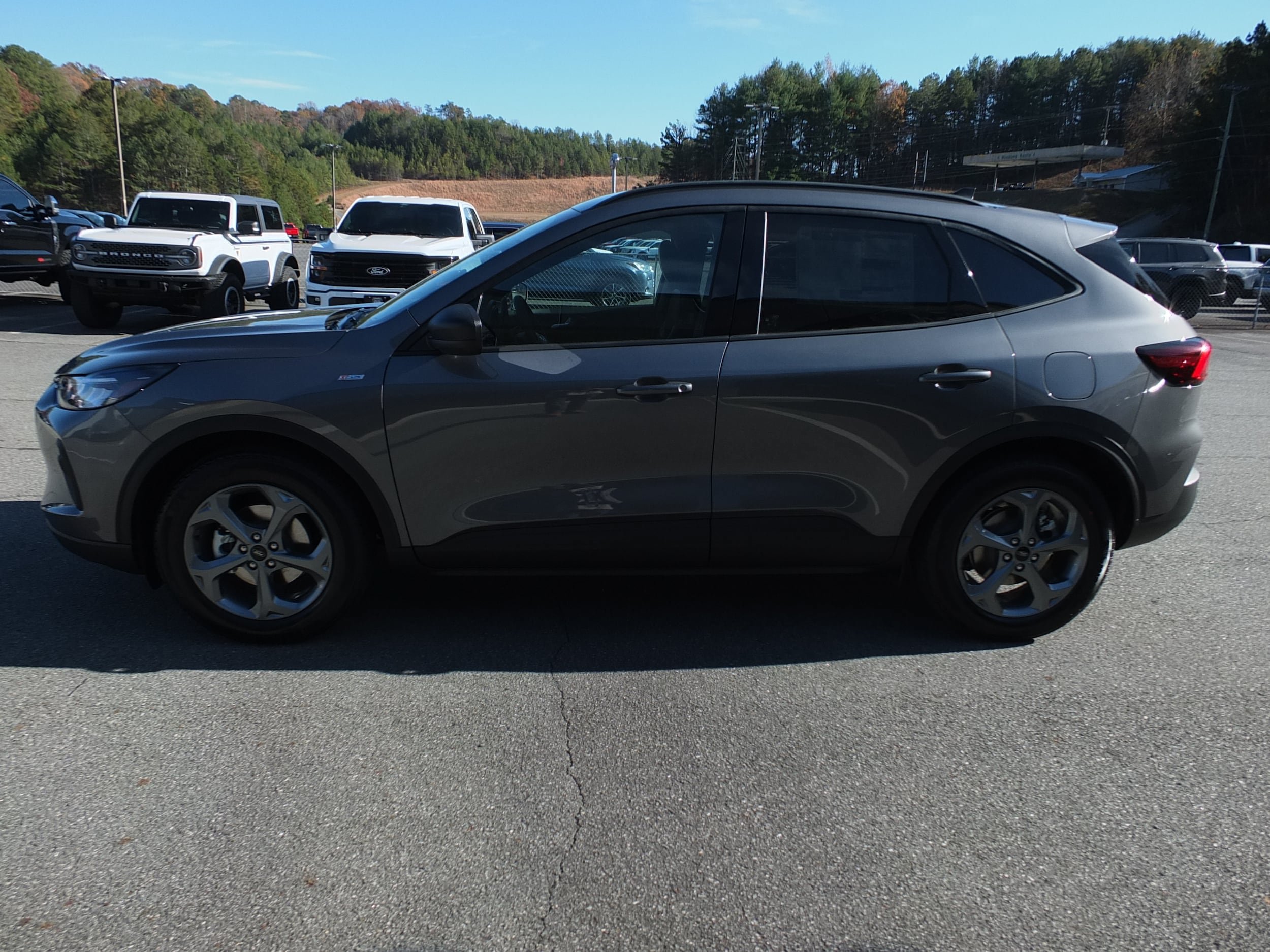 New 2026 Ford Escape ST-Line w/ Tech Pack #1 FWD image 6
