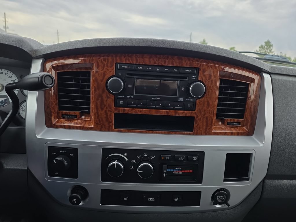 Used 2006 Dodge Ram 2500 Truck Laramie AWD/4WD image 20
