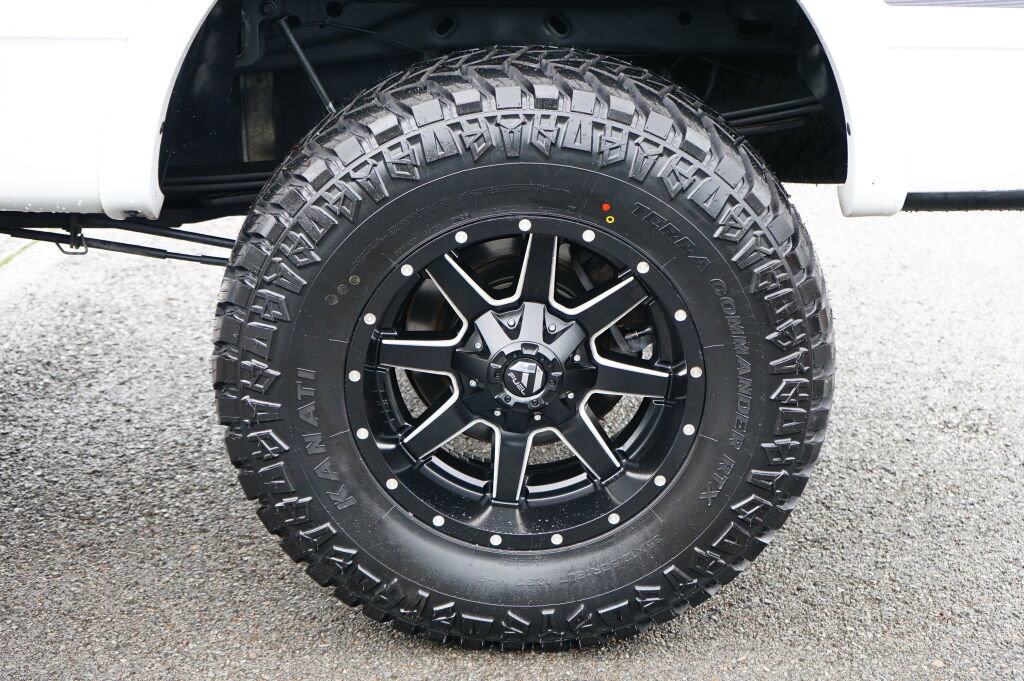 Used 2014 Ford F150 FX4 w/ Equipment Group 402A Luxury image 10