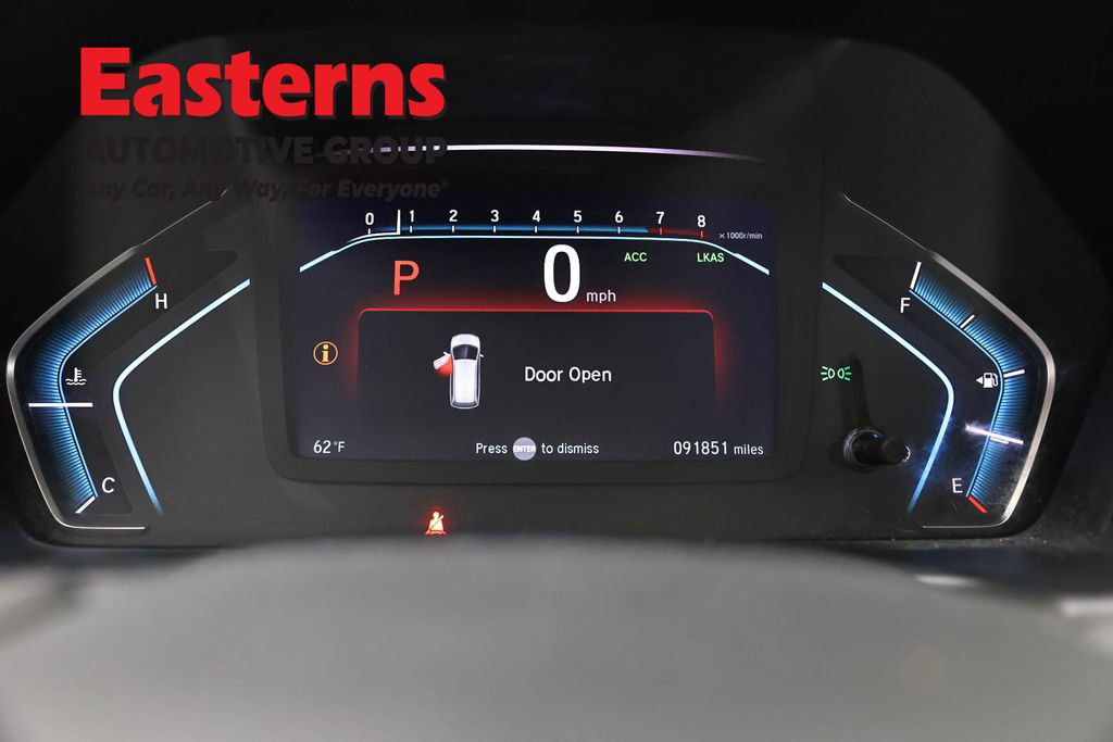 Used 2018 Honda Odyssey Touring image 17