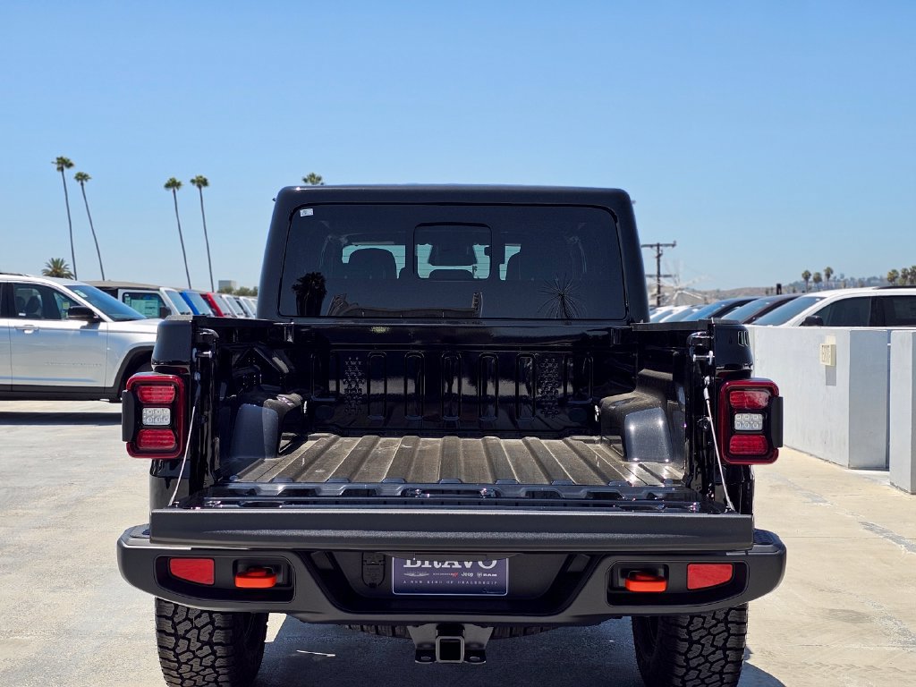New 2026 Jeep Gladiator Mojave AWD/4WD image 7