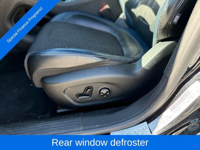 Used 2016 Chrysler 200 S image 13