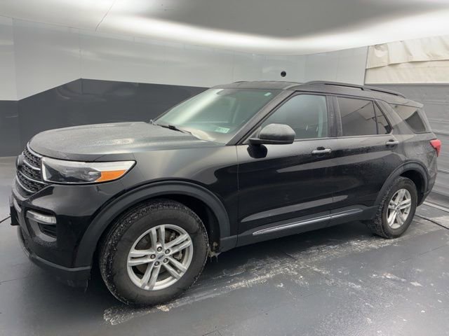 Used 2024 Ford Explorer XLT w/ Equipment Group 202A image 1