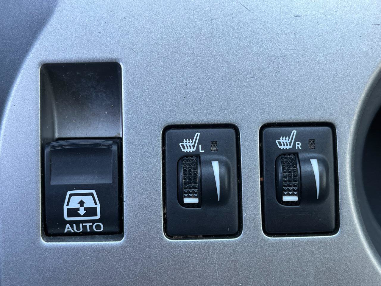 Used 2013 Toyota 4Runner Limited AWD/4WD image 30