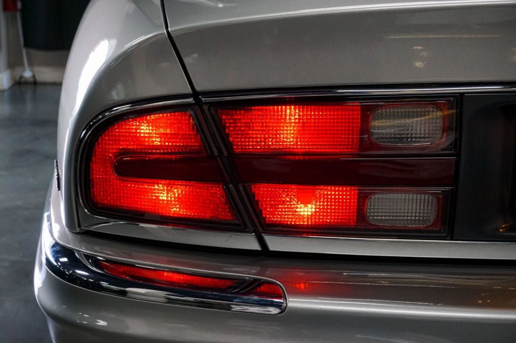 Used 2004 Buick Park Avenue Ultra FWD image 77