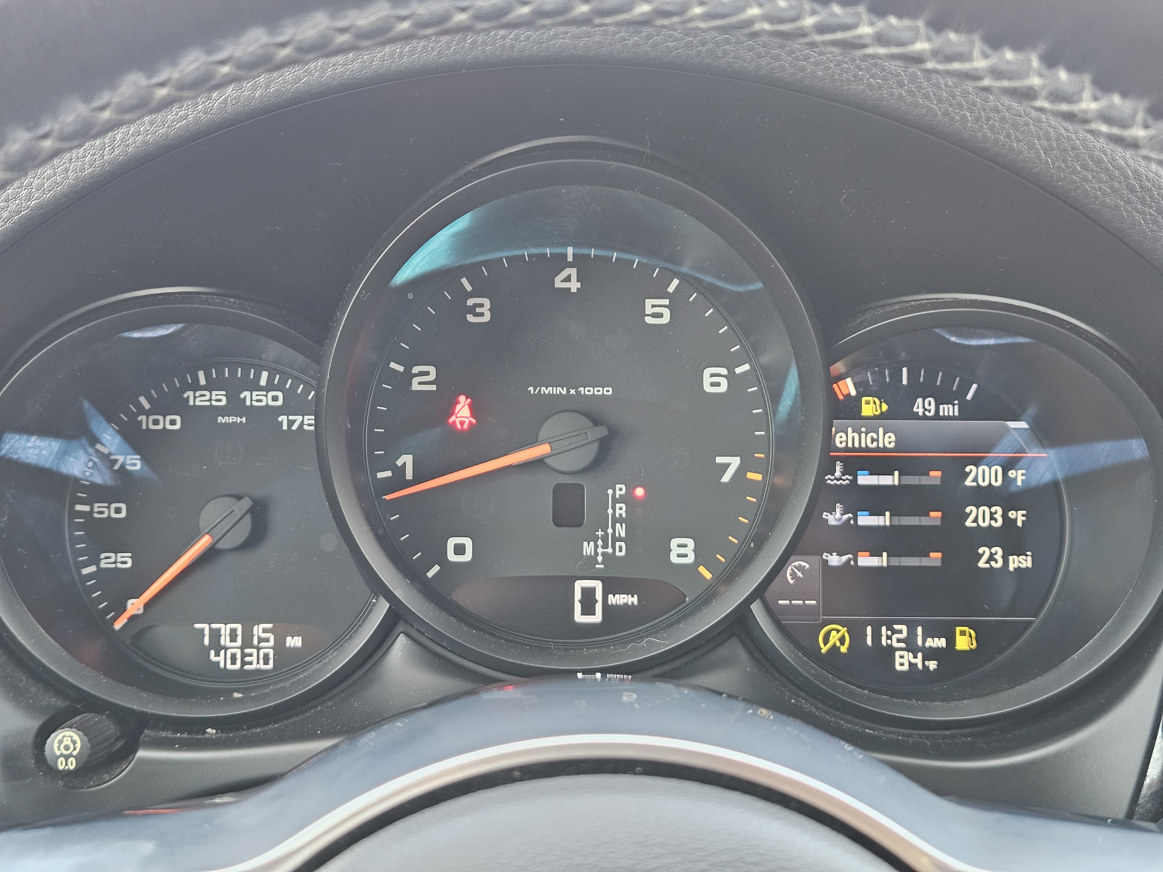 Certified 2017 Porsche Macan AWD/4WD image 16