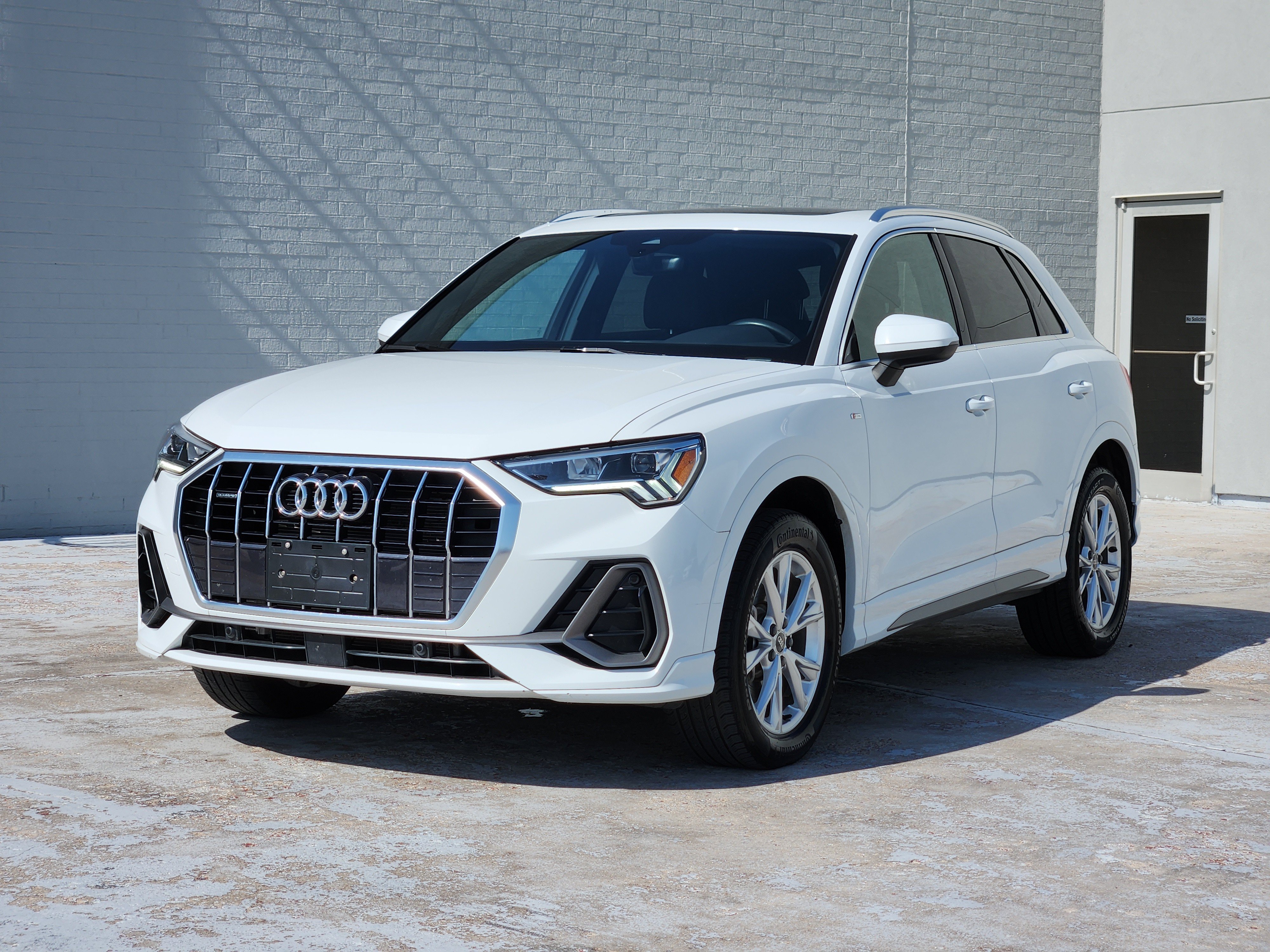 Used 2025 Audi Q3 2.0T Premium AWD/4WD image 4