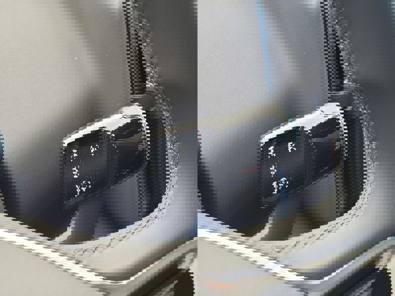 New 2026 Volvo EX30 Plus w/ Protection Package image 19