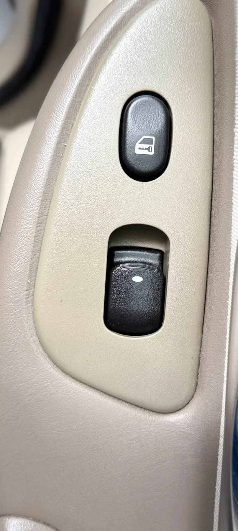 Used 2004 Chevrolet Malibu LS w/ Preferred Equipment Group FWD image 33