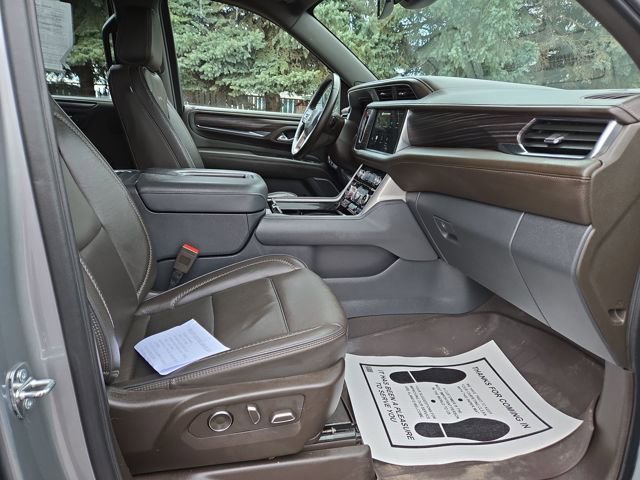 Used 2023 GMC Yukon XL Denali image 37