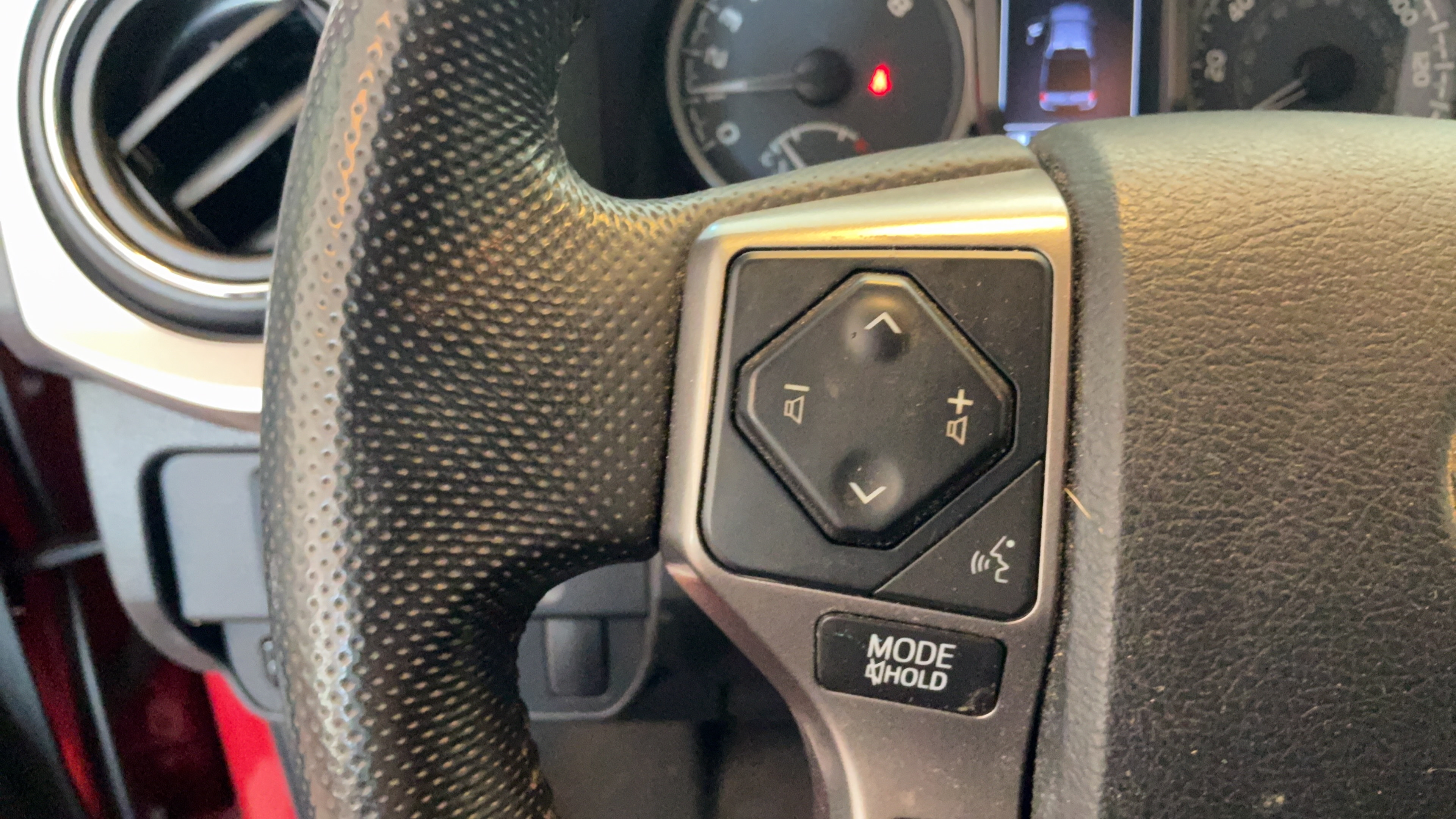 Used 2016 Toyota Tacoma SR5 w/ SR5 Appearance Package (SN) RWD image 11