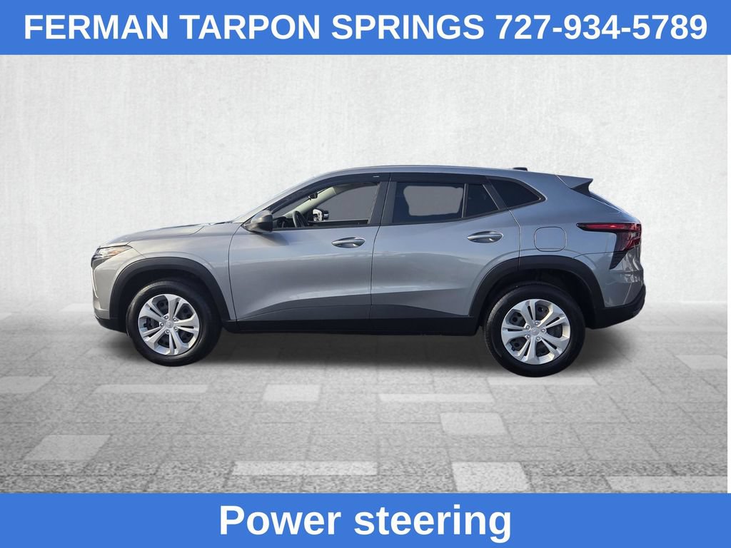 Certified 2025 Chevrolet Trax LS w/ Driver Confidence Package FWD image 8