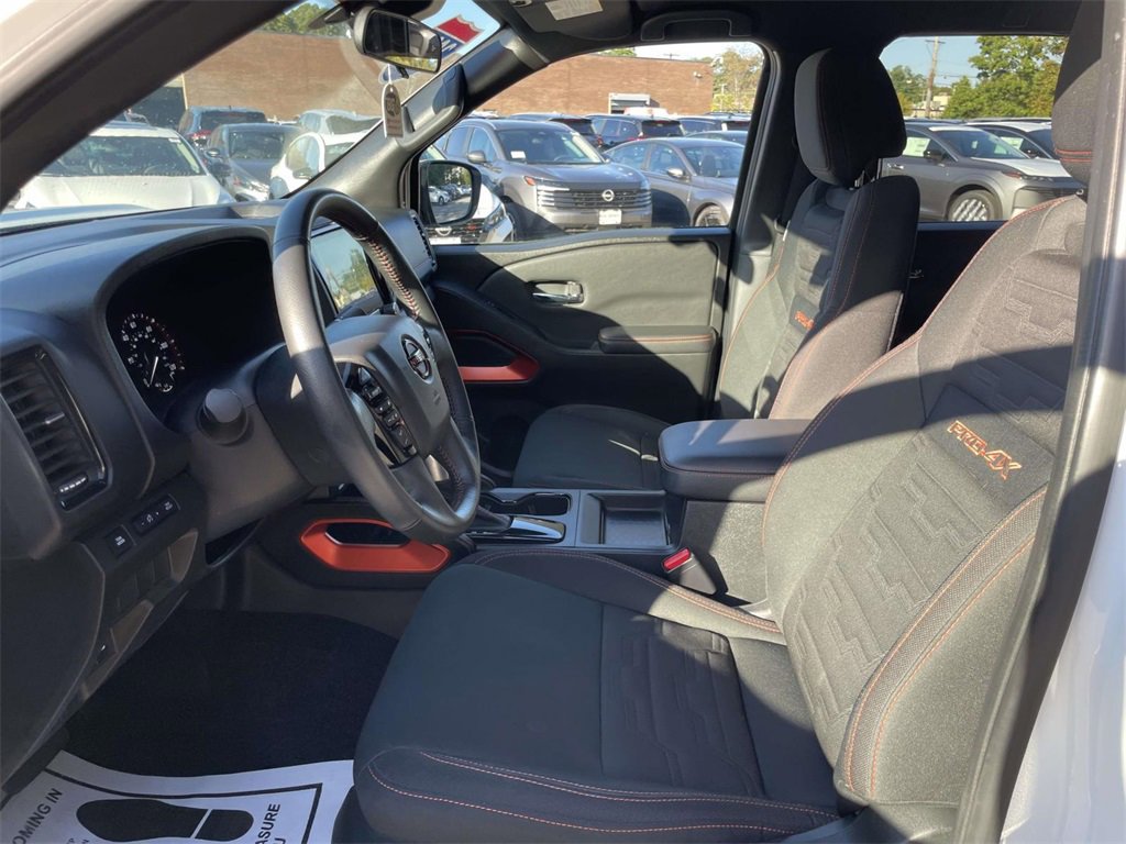 Certified 2023 Nissan Frontier PRO-4X w/ Technology Package image 14