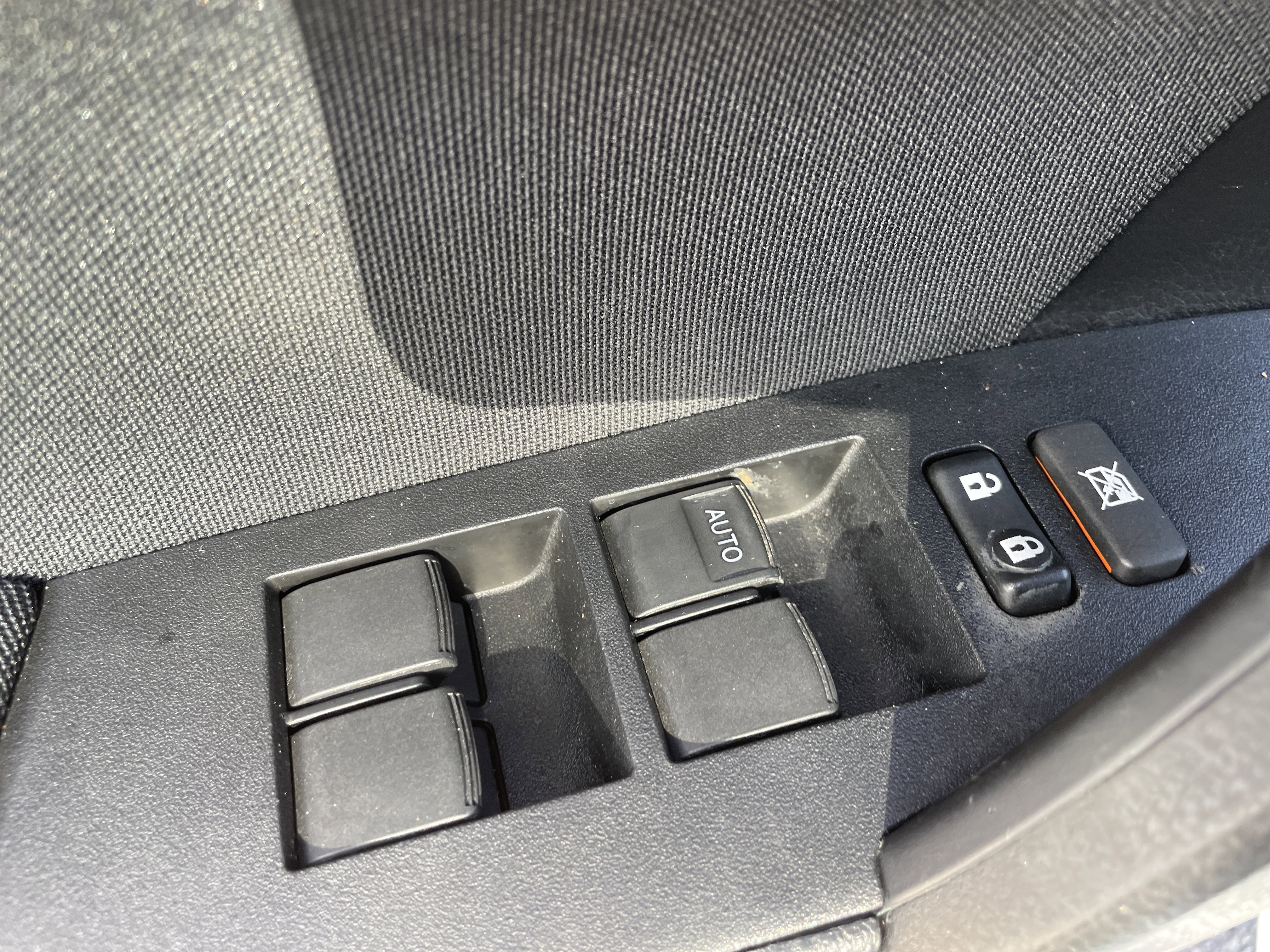 Used 2018 Toyota Corolla L image 17