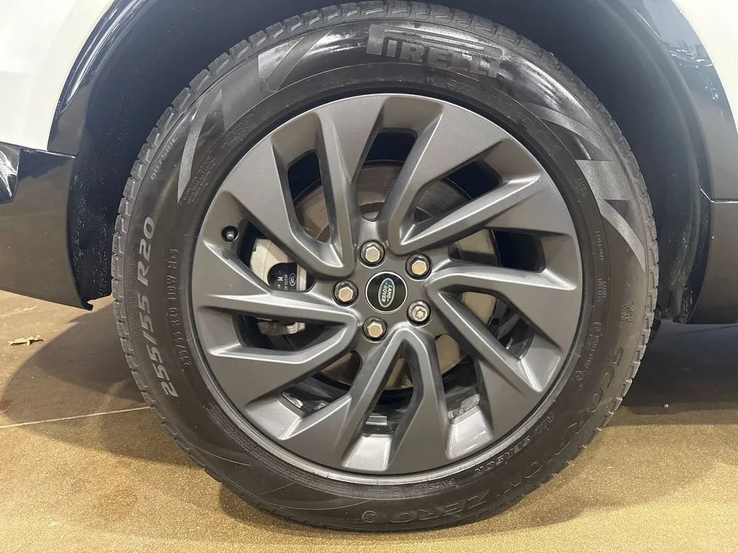 Used 2022 Land Rover Discovery S R-Dynamic AWD/4WD image 52